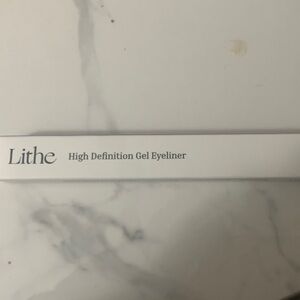 Lithe Duo Gel Eyeliner Set in Shades Blueprint & Galaxy